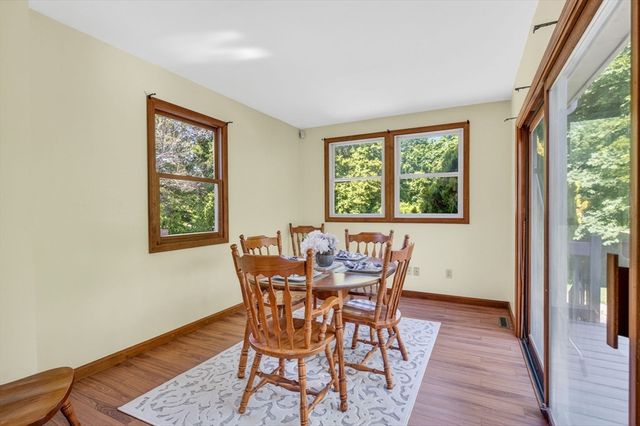 133 Sycamore St, Fairhaven, MA 02719