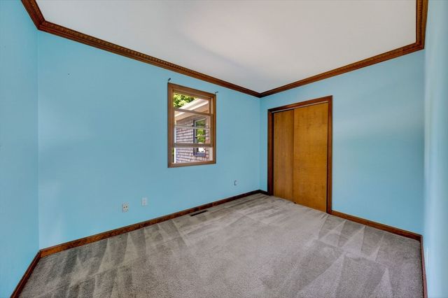 133 Sycamore St, Fairhaven, MA 02719