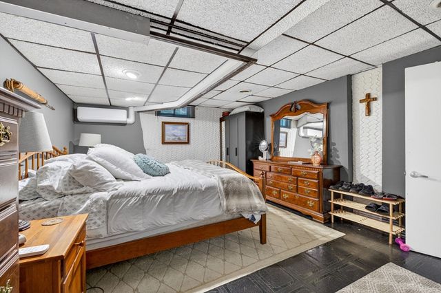 133 Sycamore St, Fairhaven, MA 02719