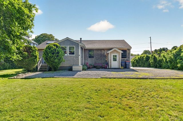 133 Sycamore St, Fairhaven, MA 02719