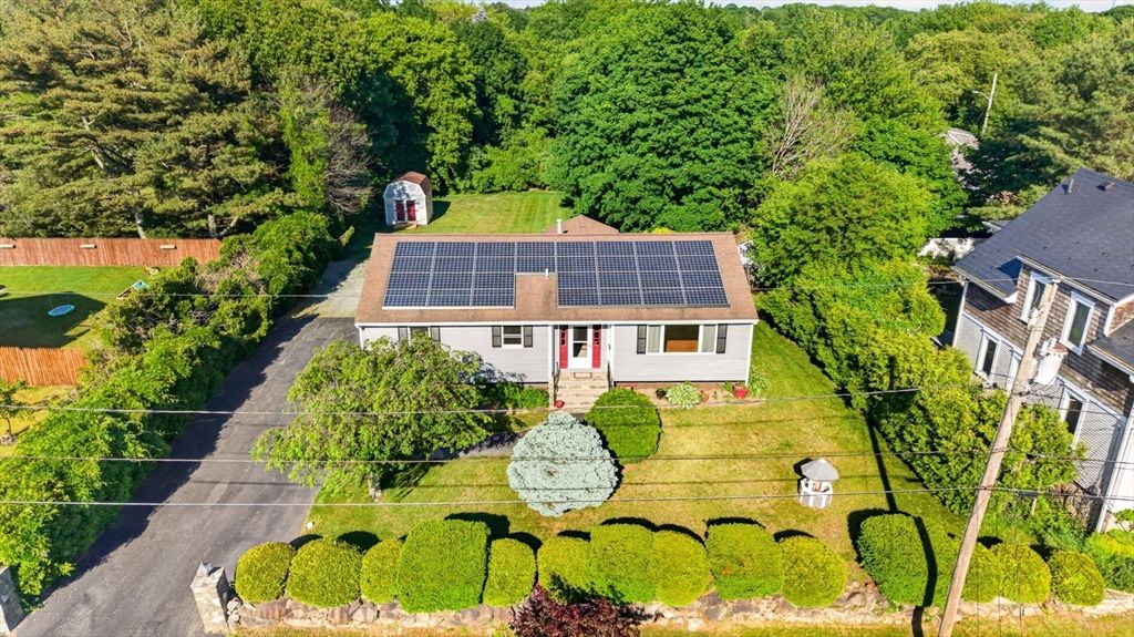 133 Sycamore St, Fairhaven, MA 02719