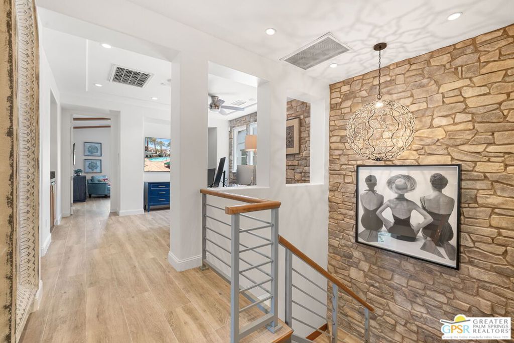Image 33 of property listing at 253 Calle La Soledad, Palm Springs, CA 92262
