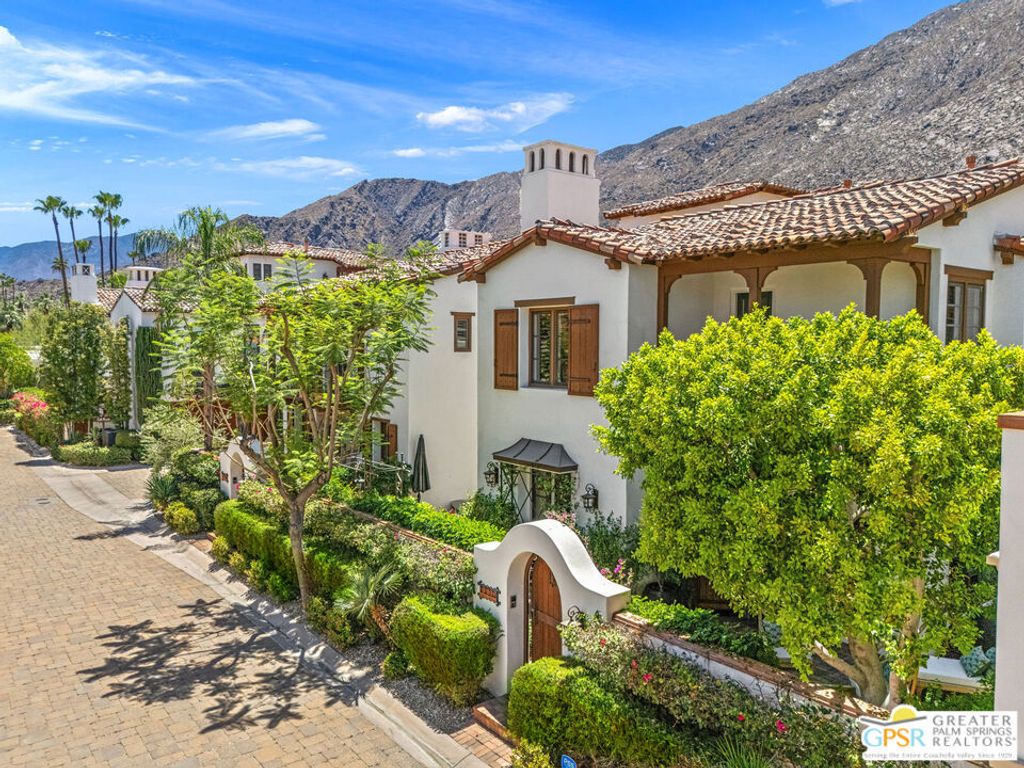 Image 6 of property listing at 253 Calle La Soledad, Palm Springs, CA 92262