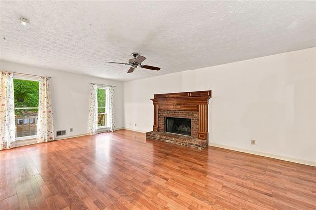 302 Crabapple Court, Powder Springs, GA 30127