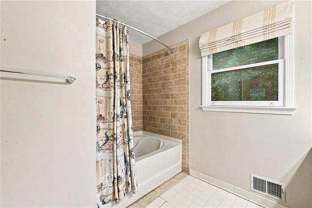 302 Crabapple Court, Powder Springs, GA 30127