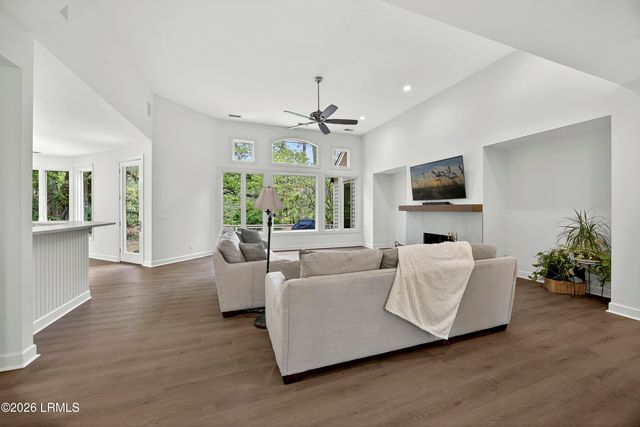 89 Governors Road, Hilton Head Island, SC 29928