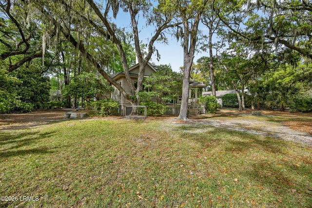 89 Governors Road, Hilton Head Island, SC 29928