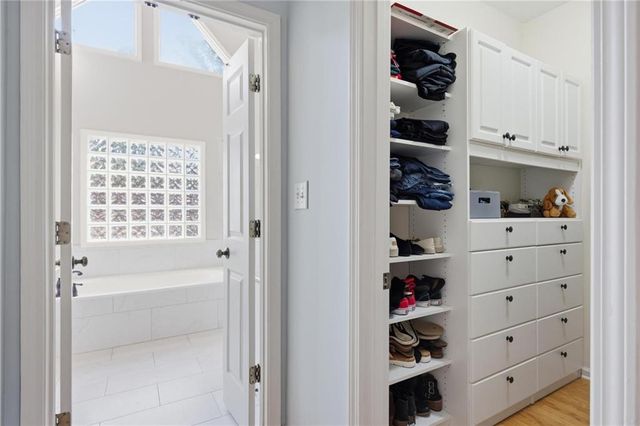 5249 Magnolia Walk Circle, Atlanta, GA 30338