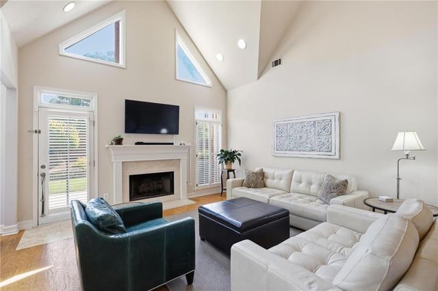 5249 Magnolia Walk Circle, Atlanta, GA 30338