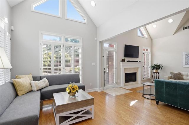 5249 Magnolia Walk Circle, Atlanta, GA 30338