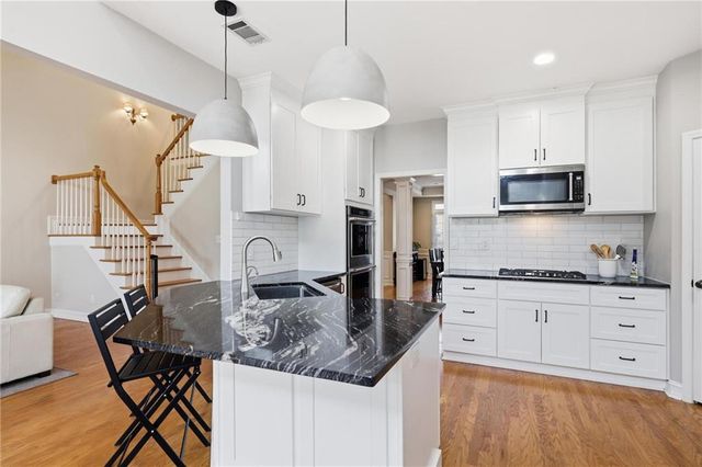 5249 Magnolia Walk Circle, Atlanta, GA 30338