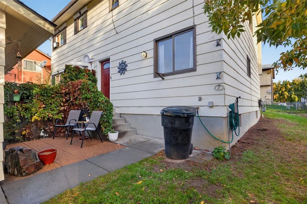315 Westchester Square S, Billings, MT 59105 photo 3