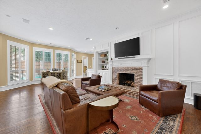 5700 Walden Drive, Plano, TX 75093