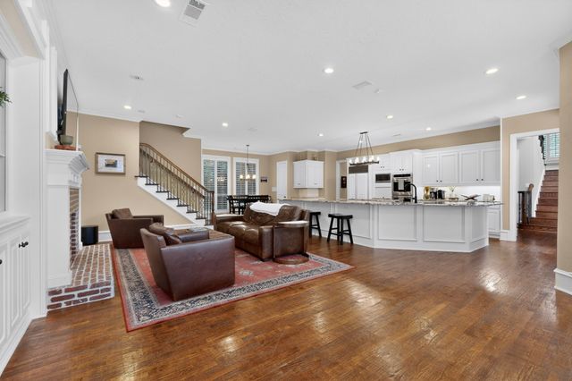 5700 Walden Drive, Plano, TX 75093