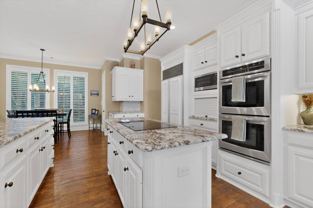 5700 Walden Drive, Plano, TX 75093