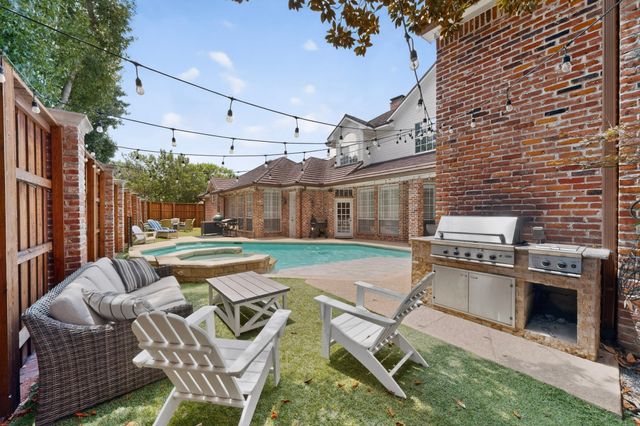 5700 Walden Drive, Plano, TX 75093