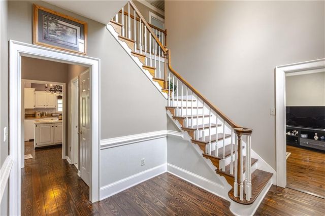 110 AMSTERDAM Drive, Lilburn, GA 30047