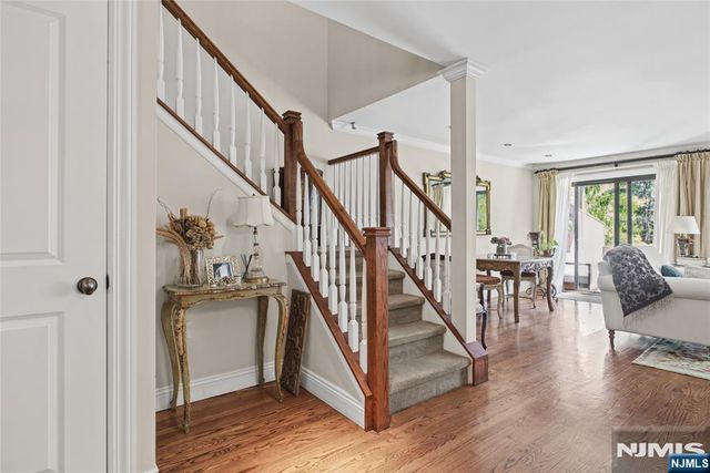 30 Litchult Lane, Mahwah, NJ 07430