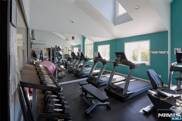 30 Litchult Lane, Mahwah, NJ 07430