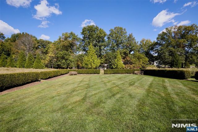 30 Litchult Lane, Mahwah, NJ 07430