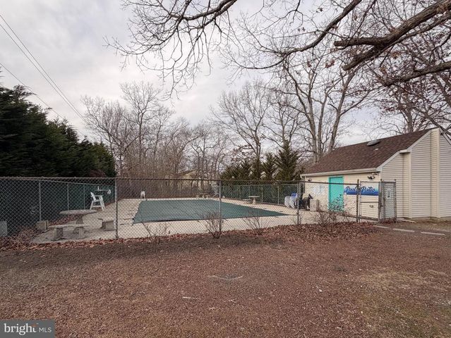 111 TAVISTOCK DR, Little Egg Harbor Twp, NJ 08087