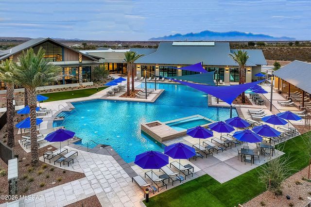 2212 E Bluejay Bluff Lane, Green Valley, AZ 85614