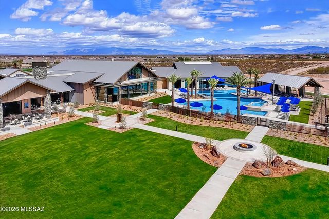 2212 E Bluejay Bluff Lane, Green Valley, AZ 85614