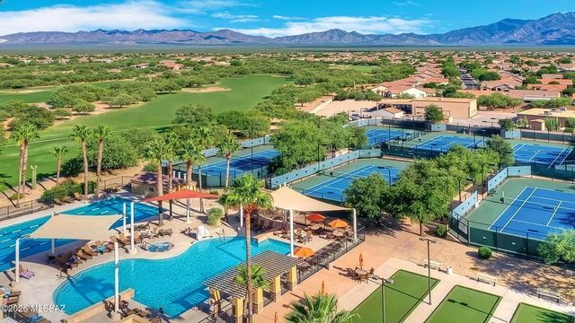 2212 E Bluejay Bluff Lane, Green Valley, AZ 85614