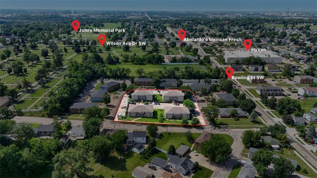 16 Aossey Lane SW, Cedar Rapids, IA 52404
