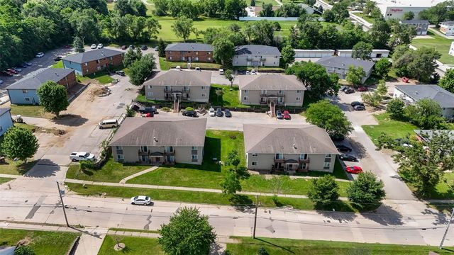16 Aossey Lane SW, Cedar Rapids, IA 52404