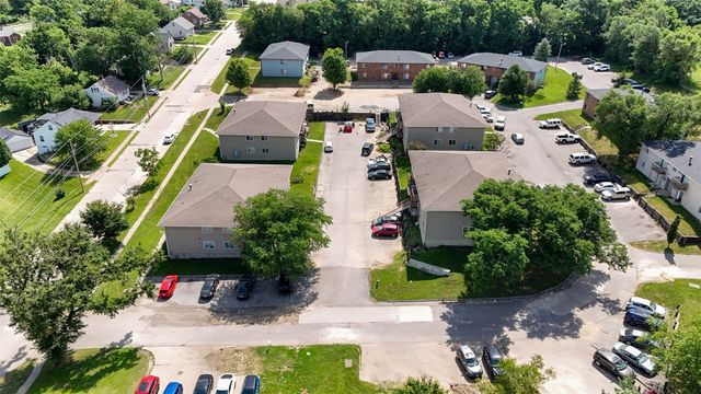 16 Aossey Lane SW, Cedar Rapids, IA 52404