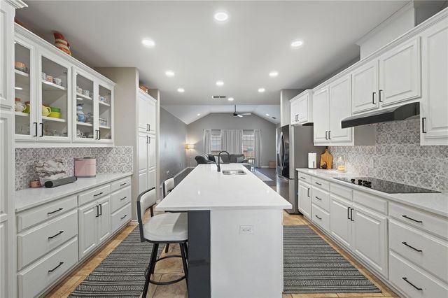 318 County Road 1910, Gregory, TX 78359