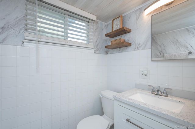 7 Stein Street, Valley Stream, NY 11580