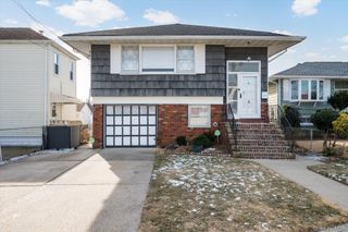 7 Stein Street, Valley Stream, NY 11580