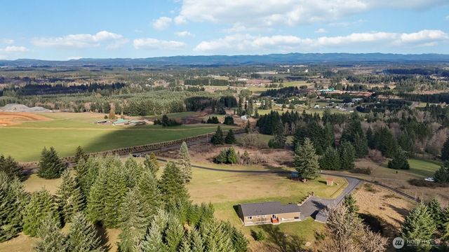 349 Hale Road W, Winlock, WA 98596