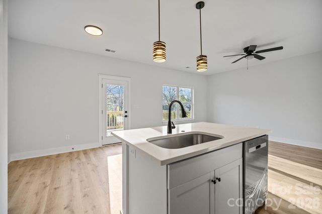 410 S Hill Street, Gastonia, NC 28052