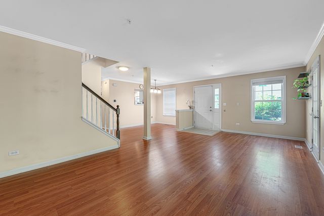 560 Jennifer Circle, Mundelein, IL 60060