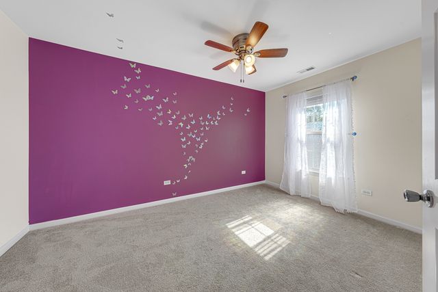 560 Jennifer Circle, Mundelein, IL 60060