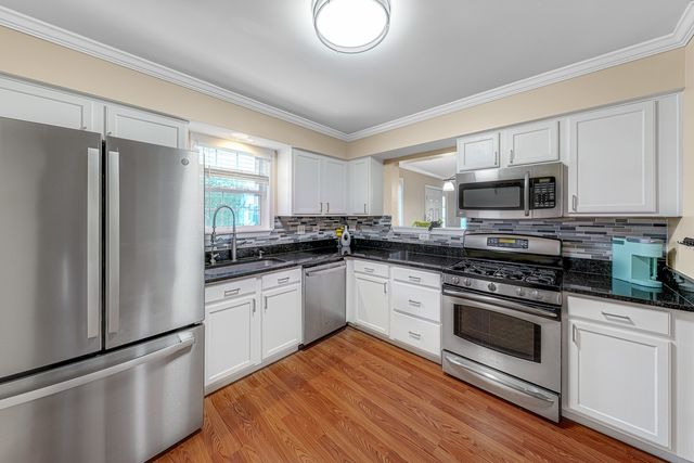 560 Jennifer Circle, Mundelein, IL 60060