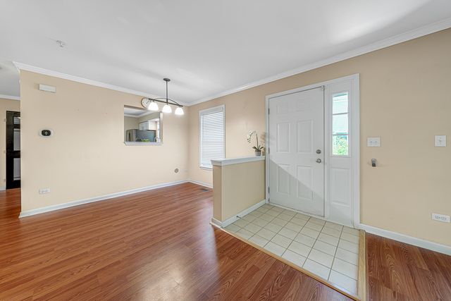 560 Jennifer Circle, Mundelein, IL 60060