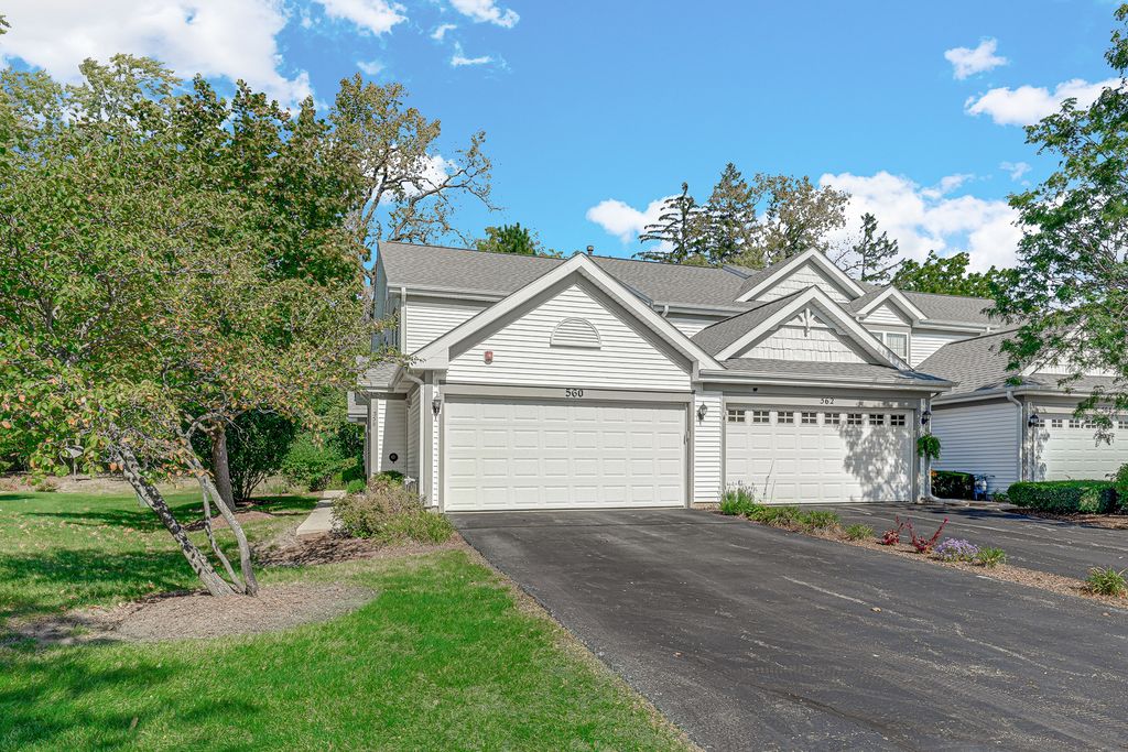 560 Jennifer Circle, Mundelein, IL 60060