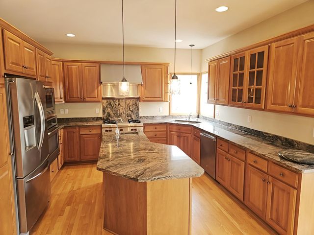 5928 Pintail Lane, White Bear Lake, MN 55110
