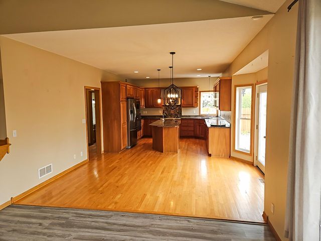 5928 Pintail Lane, White Bear Lake, MN 55110