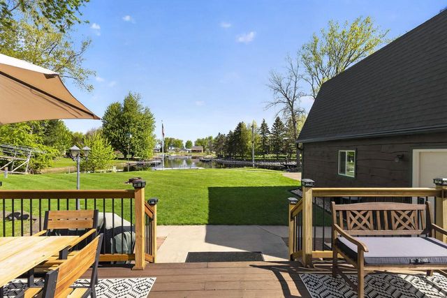 W6660 Puckaway ROAD, Markesan, WI 53946