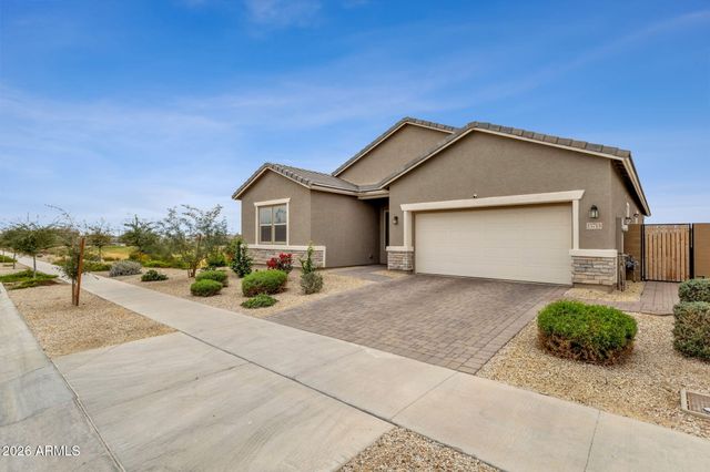 15713 W WASHINGTON Street, Goodyear, AZ 85338