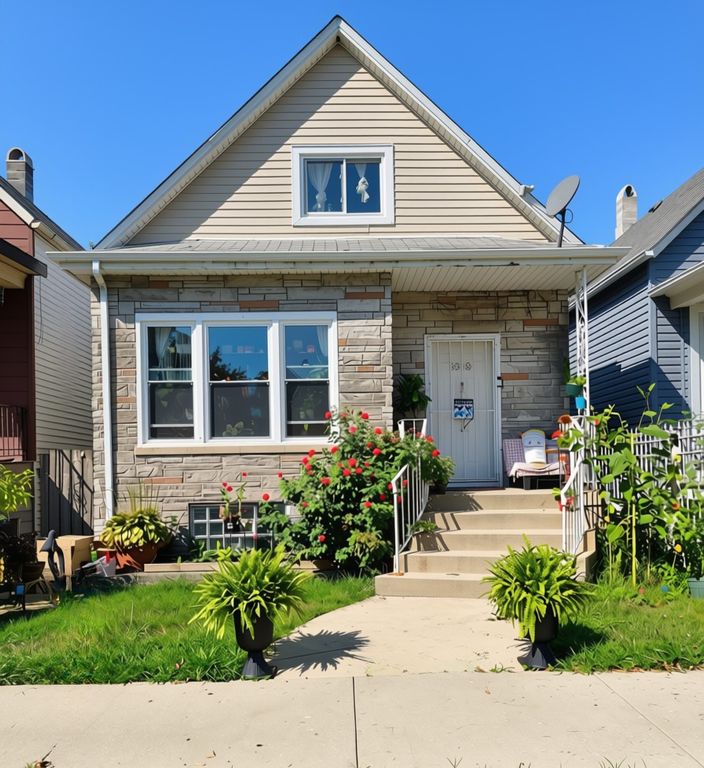8518 S Exchange Avenue, Chicago, IL 60617 — exterior