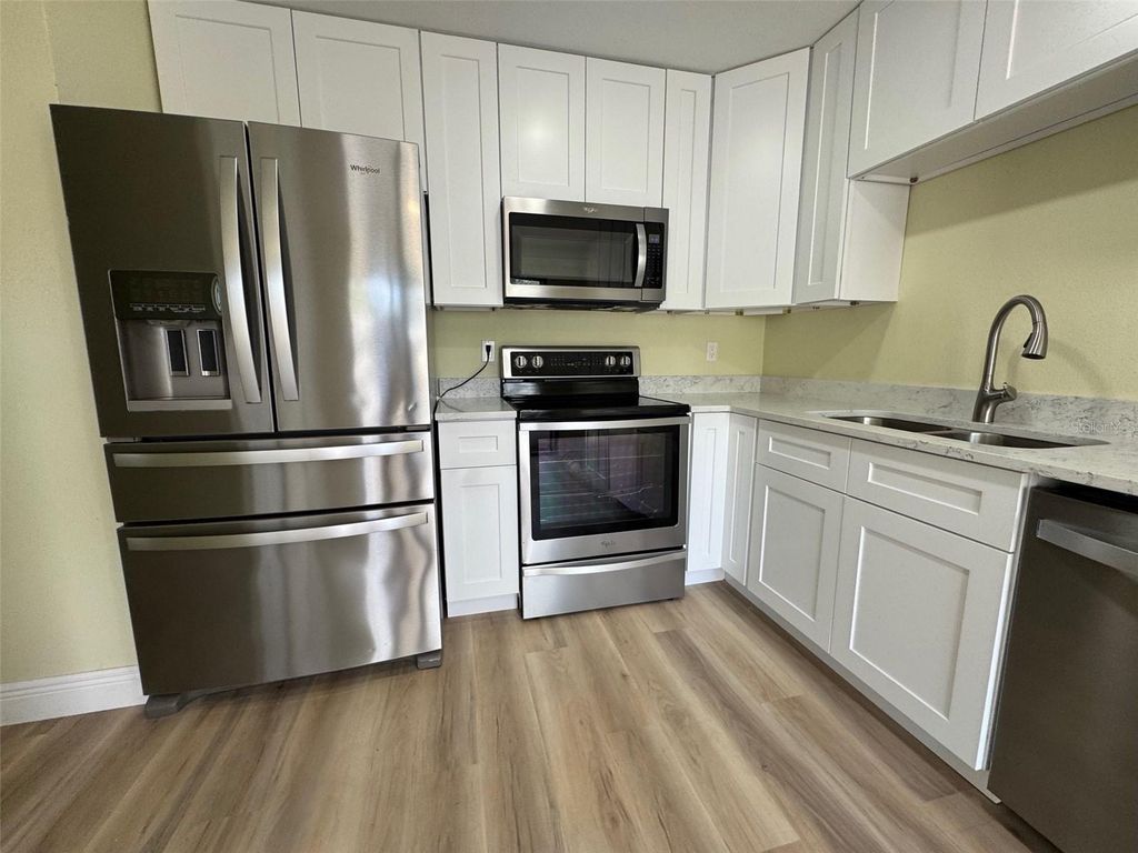 Image 11 of property listing at 2317 SUN VALLEY CIRCLE 2317, Winter Park, FL 32792