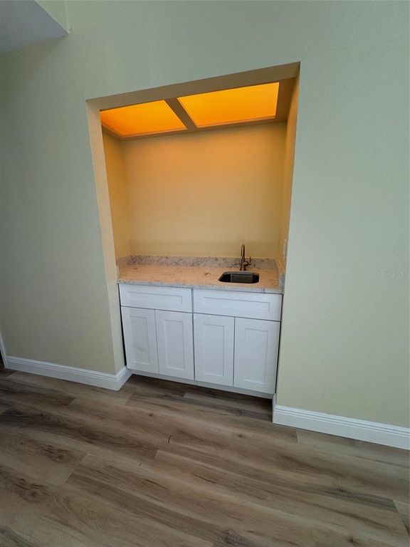 Image 5 of property listing at 2317 SUN VALLEY CIRCLE 2317, Winter Park, FL 32792