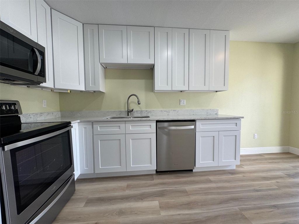 Image 10 of property listing at 2317 SUN VALLEY CIRCLE 2317, Winter Park, FL 32792