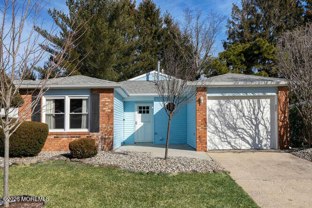 8 Carter Way, Brick, NJ 08723